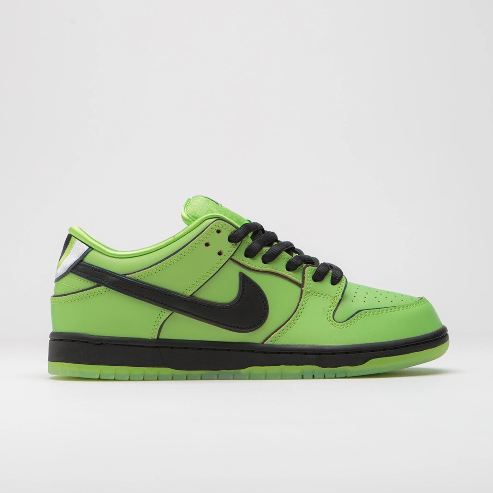 Power puff Green Nike dunks size 10C Toddler